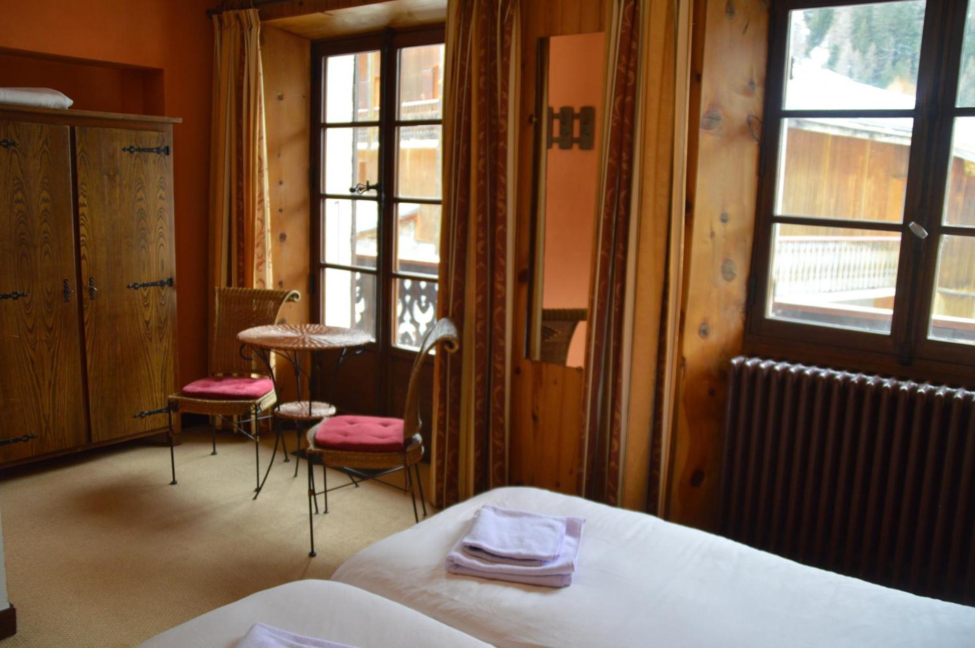 טיגנס Hotel Le Genepy חדר תמונה