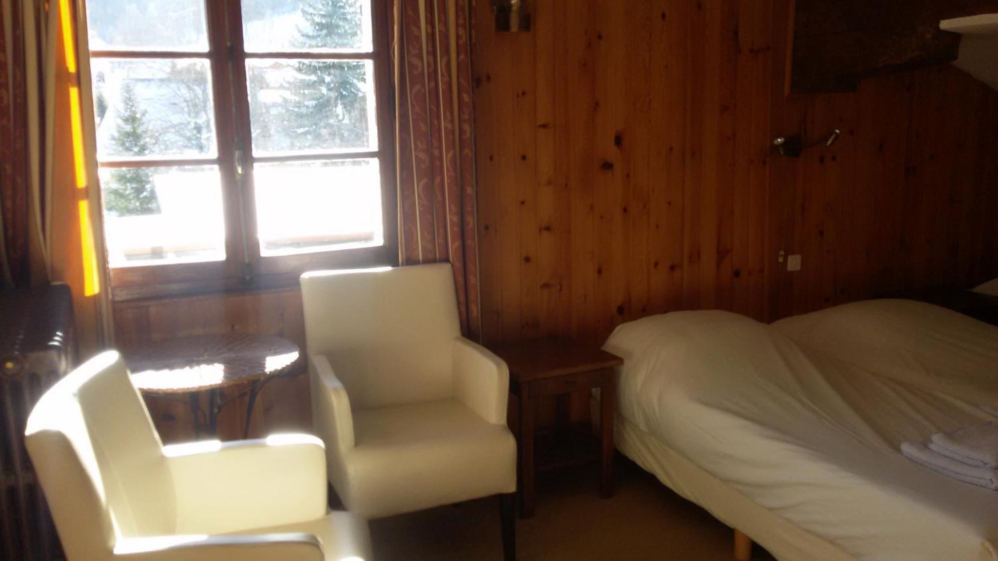 טיגנס Hotel Le Genepy חדר תמונה