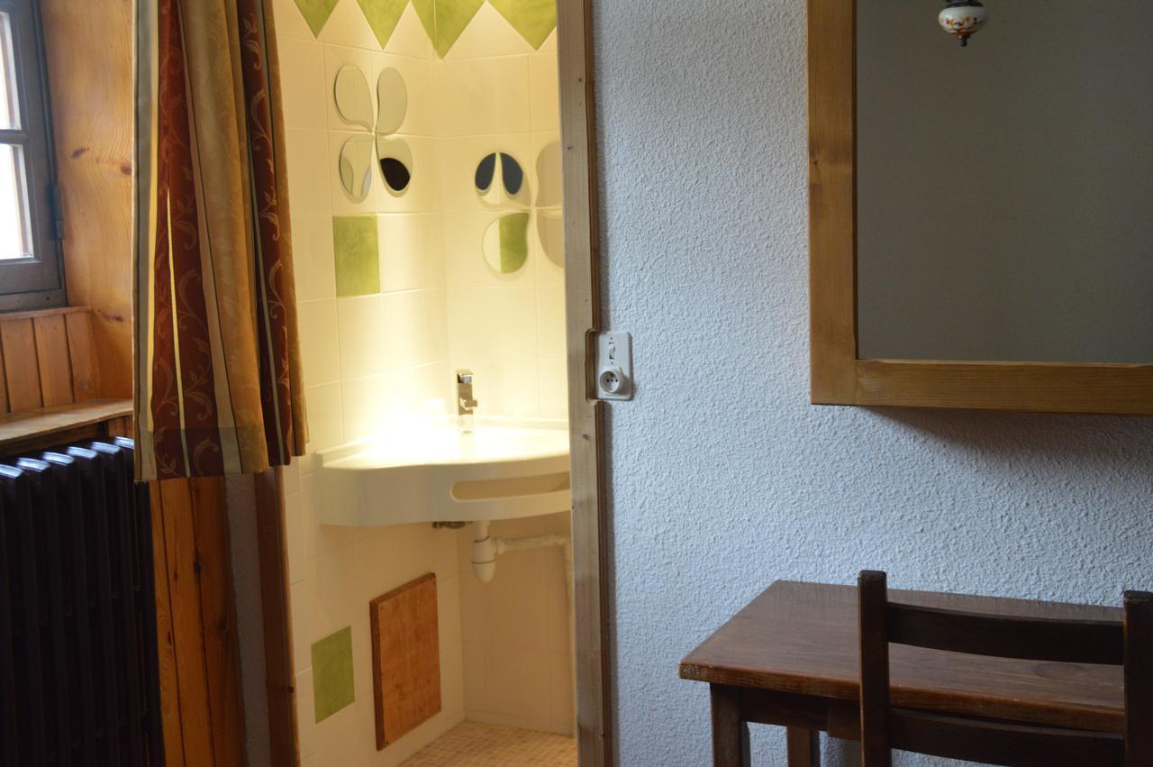טיגנס Hotel Le Genepy מראה חיצוני תמונה